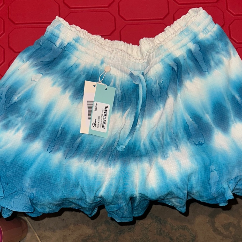 BNWT Blue Tie-Dye Shorts by Shore the company perfect for summer & just chillin!